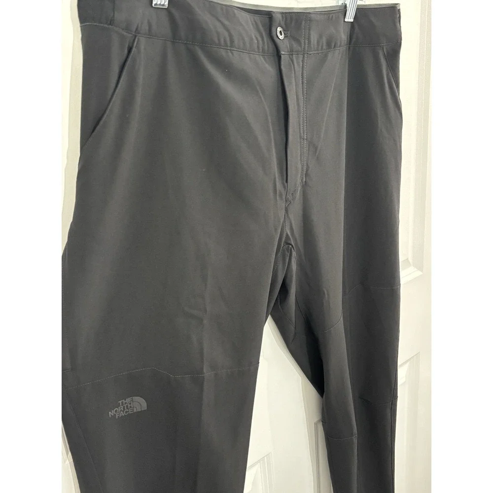 The North Face Mens 38 Black Stretch Hiking Pants Outdoor Performance 0639